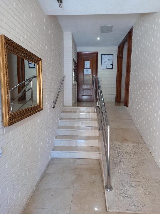 Apartamento Araceli Proximo A Clinica Oftalmologica Fdez Vega Leilighet Oviedo Eksteriør bilde