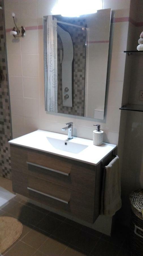 Apartamento Araceli Proximo A Clinica Oftalmologica Fdez Vega Leilighet Oviedo Eksteriør bilde
